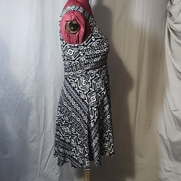 Rue 21 SZ L Dress - Picture 4 of 6